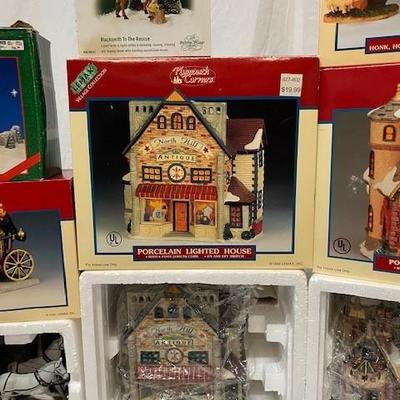 LOT#A93: Lemax Christmas Lot