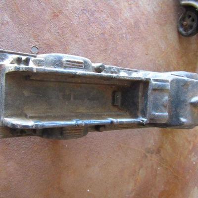 G-11  CAST IRON CAR AND FIRETRUCK