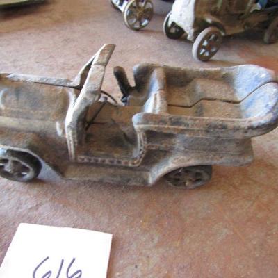 G-11  CAST IRON CAR AND FIRETRUCK