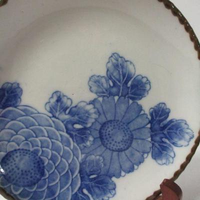 Lot 6 -Vintage Set of  Blue & White Porcelain Plates With Scallop Edge Blossom and Herons 7