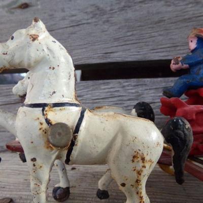 LOT 263  CAST IRON HORSE DRAWN FIRETRUCK AND US MAIL WAGON