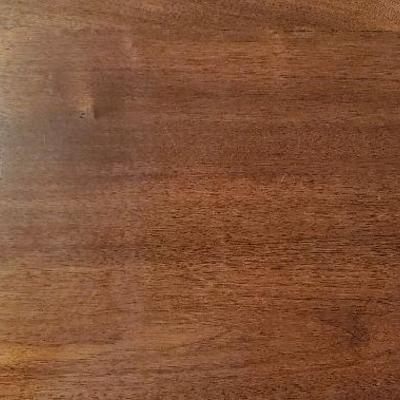 Gorgeous 19th century gate leg/drop leaf walnut dining table