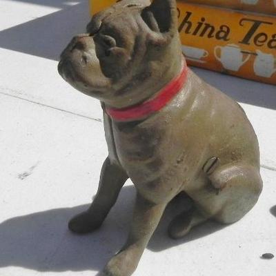 LOT 277  CAST IRON BOOT REMOVER AND BULL DOG