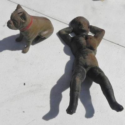 LOT 277  CAST IRON BOOT REMOVER AND BULL DOG