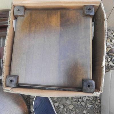 LOT 275  NIB PLANT AND OTHER STANDS