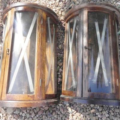 LOT 274  2 COUNTER TOP DISPLAY CASES