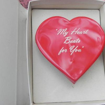 LOT 289  VALENTINE BEATING HEARTS
