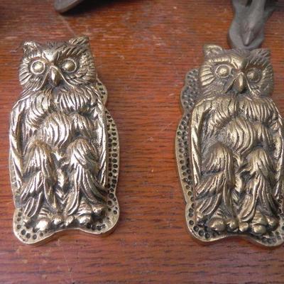 LOT 295  SMALL BRASS DECOR