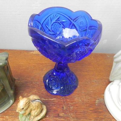 LOT 257  SMALL HOME DECOR