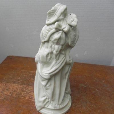 LOT 257  SMALL HOME DECOR