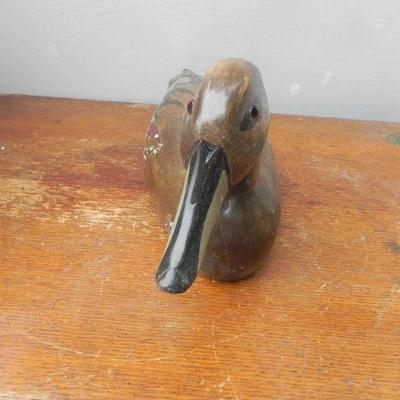 LOT 259  BEAUTIFUL SOLID WOODEN DUCKS
