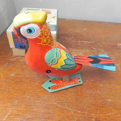 LOT 258  WIND UP TOYS