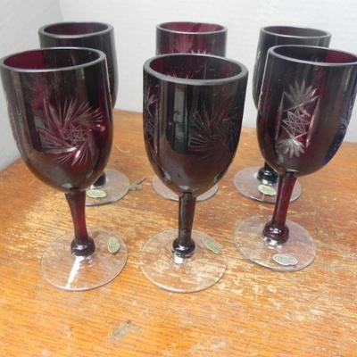 LOT 252  BLUE GLASS OIL LAMP & PURPLE ETCHED STEMWARE