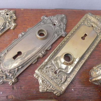 LOT 248  ORNATE DOOR HARDWARE AND BRASS SIGNS