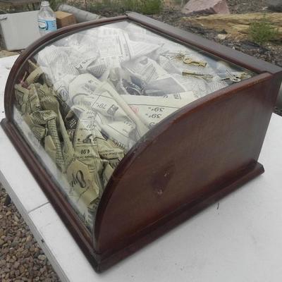 LOT 244  COUNTER TOP DISPLAY CASE