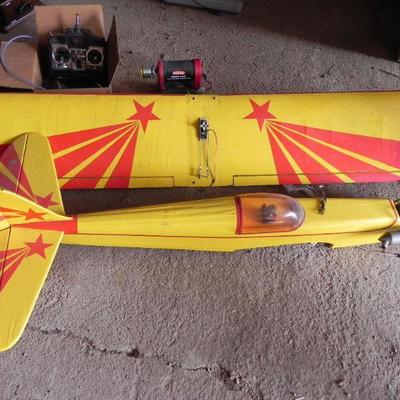 G-19   RADIO CONTROLLED AIRPLANE   