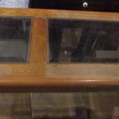 Lot 222 - Sofa Table Or Coffee Table With Glass