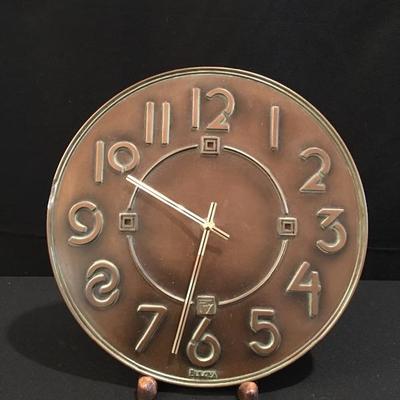 Lot 16 - Frank Lloyd Wright Bulova Clock