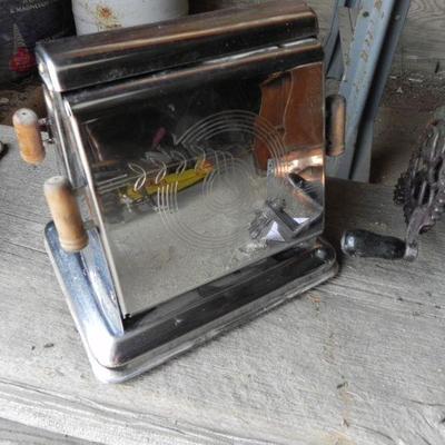 G-26   VINTAGE KITCHEN GADGETS