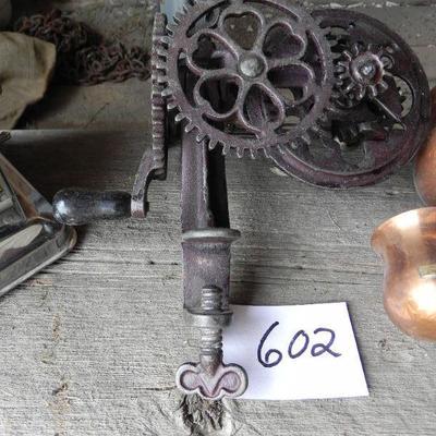 G-26   VINTAGE KITCHEN GADGETS