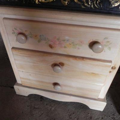 G-28  NIGHTSTAND AND WALL HANGING DECOR