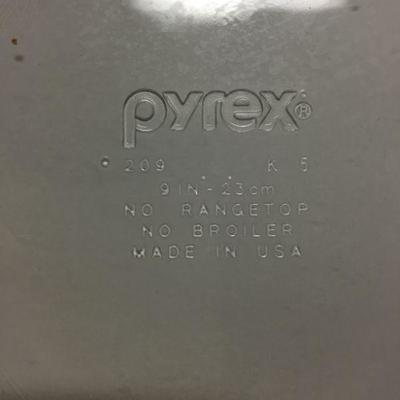 Pair of Pyrex Pie Plates