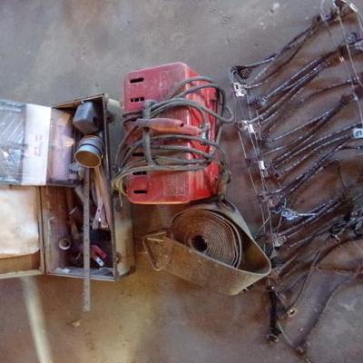 WS-40  TIRE CHAIN AND BATTERY CHARGER