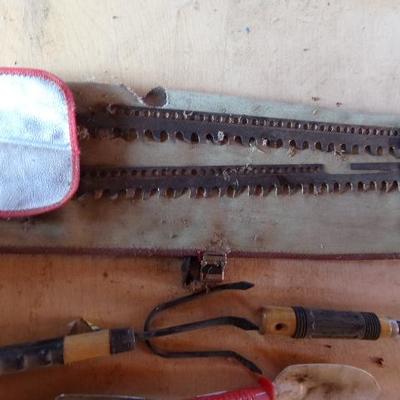 WS-51  GARDEN TOOLS AND NEW DOUBLE BAR CLAMP