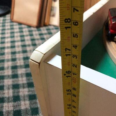 P15: Thomas The Train & Table