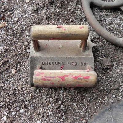 F-9  W.END   WHEELS AND MORE