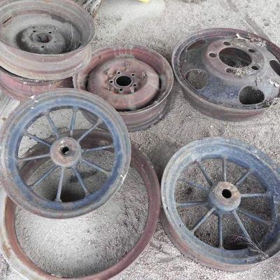 F-9  W.END   WHEELS AND MORE