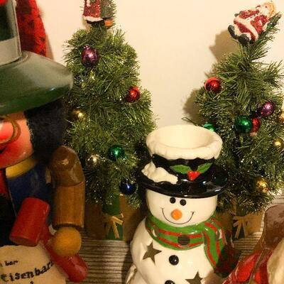 CL6:  Holiday Decor, Santa & Snowmen Tealight holders