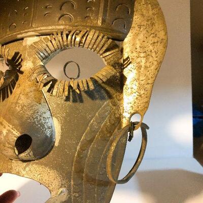 C12:  Metal Art Mask
