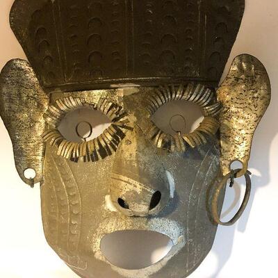C12:  Metal Art Mask