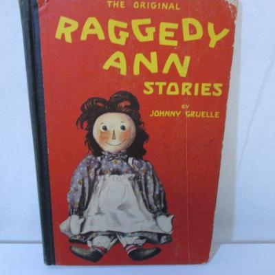 241 Raggedy Ann Stories Vintage Book