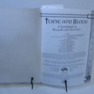 205 Dungeons and Dragons Tomb and Blood 