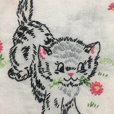 5-095Hand Stitched dresser topper. Frisky Kittens