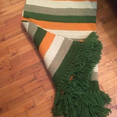 5-126 Vintage handmade Throw