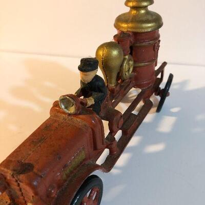 CL22: Cast Iron Fire Engine