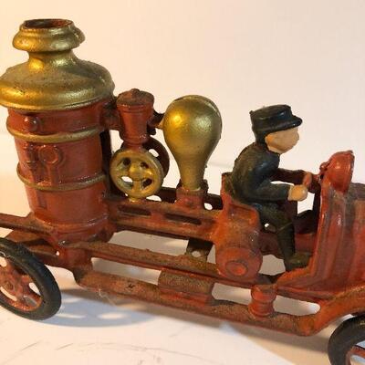 CL22: Cast Iron Fire Engine