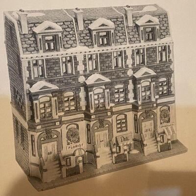 CL30:  Christmas in the City and Dept 56 Holiday Decor