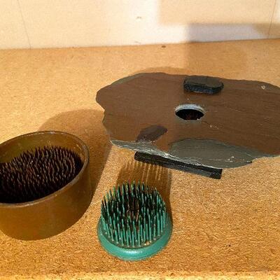 CL38:  Set of 3 Vintage Metal Flower Frogs