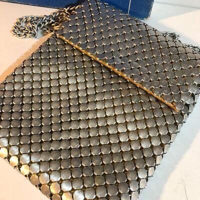 CL40: Whiting and Davis Silver Mesh Handbag