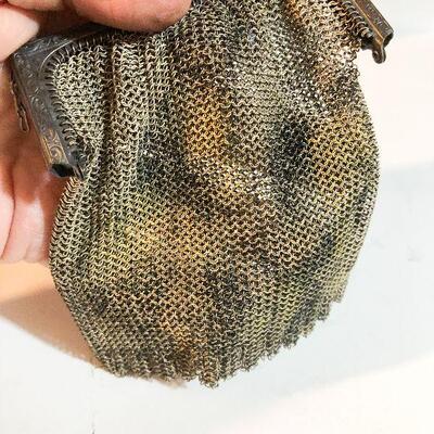CL47: Antique Whiting & Davis Mesh Coin Purse