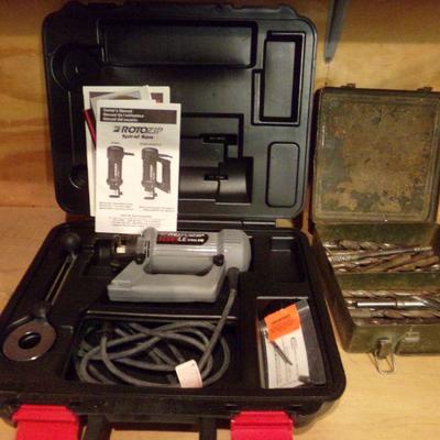 B-92  ROTO ZIP AND DRILL BITS IN METAL CASE