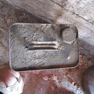 G-42  VINTAGE CONTAINERS