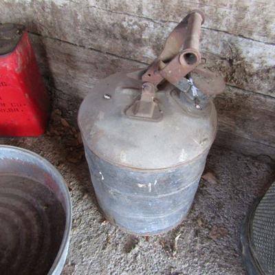 G-42  VINTAGE CONTAINERS