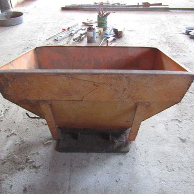 G-38  METAL BUCKET ATTACHMENT