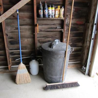 TRASH CAN WITH LID, PUSH AND REG. BROOM, WEED SPRAYER
