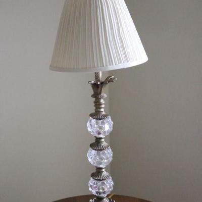 Lot 18 Vintage Lamp